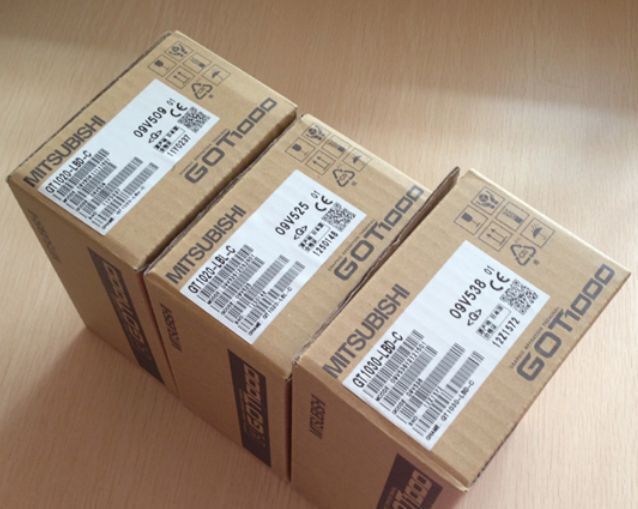 Mitsubishi GT1020-LBD-C: Touch Screen In Box - MITSUBISHI