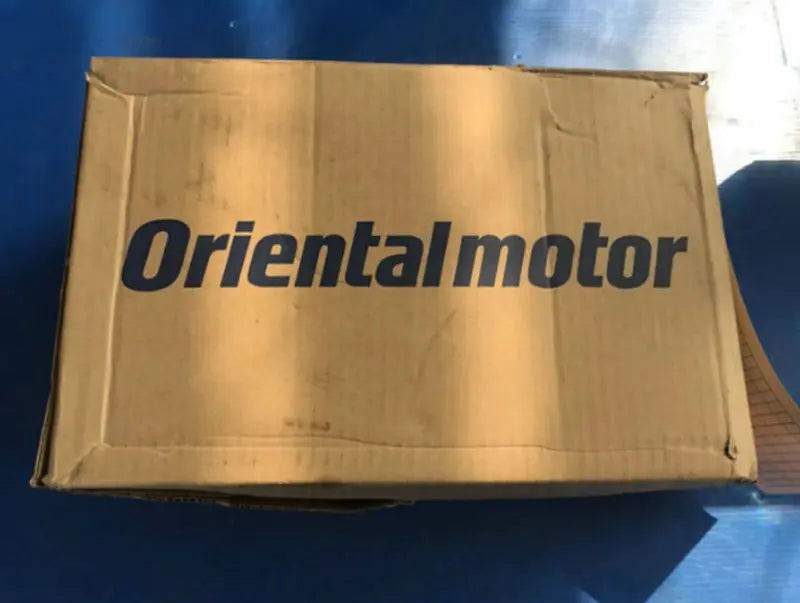 new 1PC Oriental BXM230M-GFS Motor BXM230MGFS  In Box ping