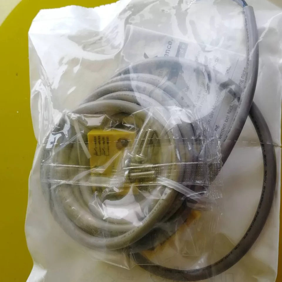new 1PC Sick RE13-SA84 Safety Switch RE13SA84 - SICK