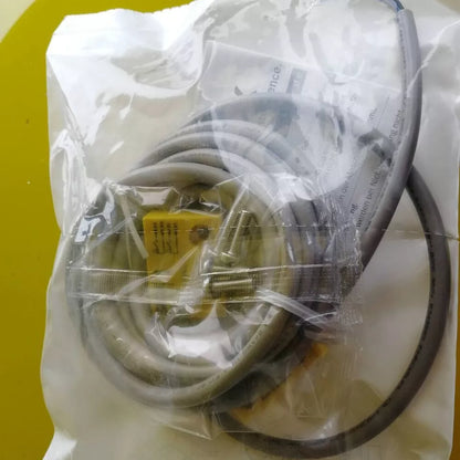 new 1PC Sick RE13-SA84 Safety Switch RE13SA84 - SICK
