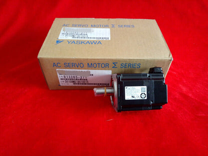 New 1PC YASKAWA SGMAV-C2ADA61 AC SERVO MOTOR - In Box - YASKAWA