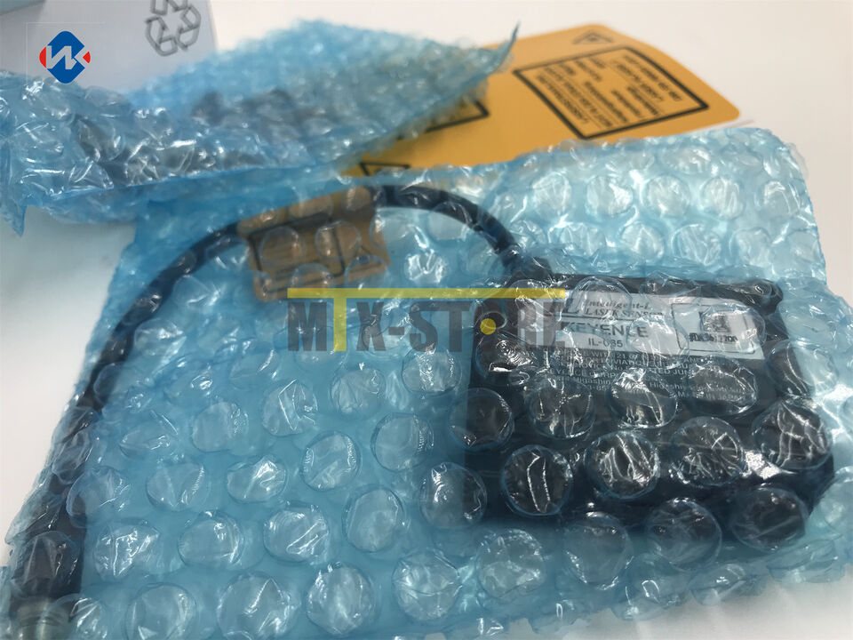 Keyence IL-065 Photoelectric Sensor - KEYENCE