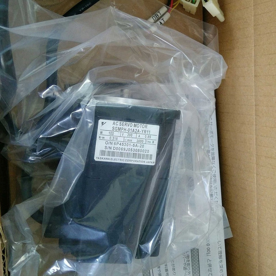 new 1PC YASKAWA SGMPH-01A2A-YR11 Servo Motor In Box ping