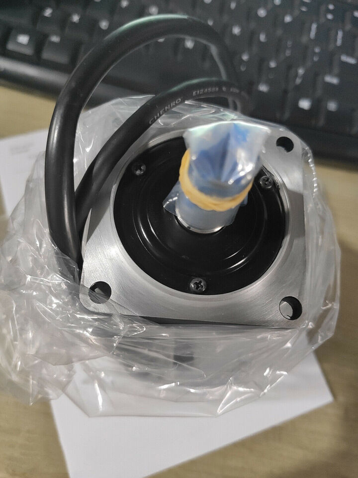 new 1PC  Omron R88M-W40030H-S1 Servo Motor R88MW40030HS1 ping