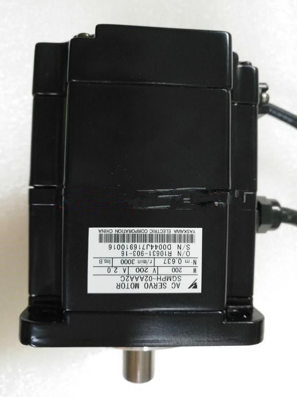 new YASKAWA SGMPH-02AAA2C 1PC Servo Motor In Box ping