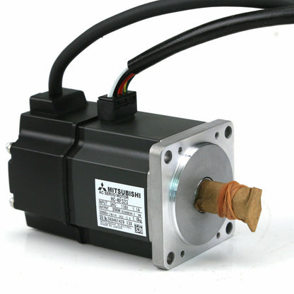 HC-KFS23 1PC AC Servo Motor In Box - MITSUBISHI
