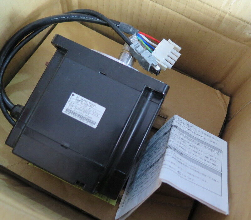 new 1PC YASKAWA SGMPH-15AAA2S Servo Motor SGMPH15AAA2S In Box ping - YASKAWA