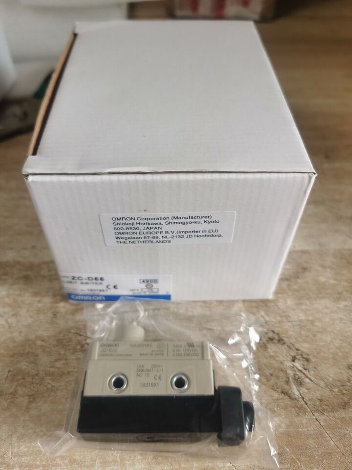 new Omron ZC-D55 Limit Switch One ZCD55 - OMRON