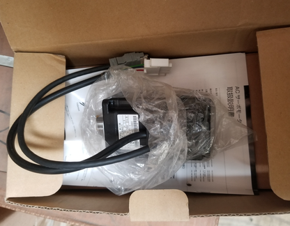 new 1PC Yaskawa SGMAH-02BAA21 Servo Motor In Box ping