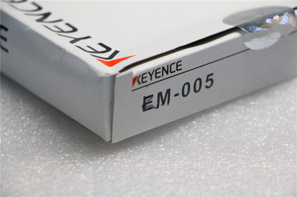 new 1PC Keyence Proximity Sensor EM-005 EM-005 In Box - KEYENCE