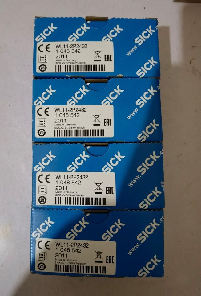 1PC Sick WL11-2P2432 WL112P2432 Photoelectric Sensors - SICK