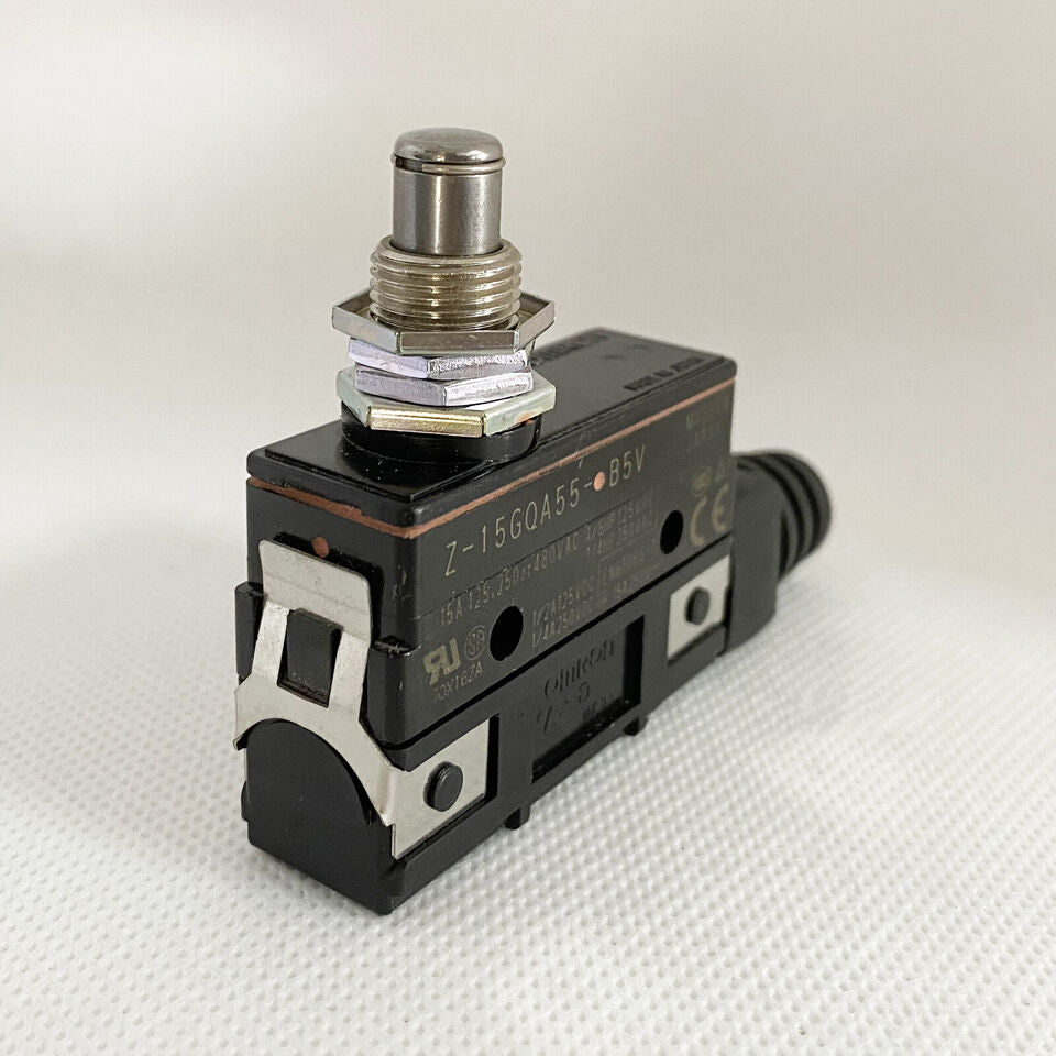 new 1PC Omron Z-15GQA55-B5V Limit Switch Z15GQA55B5V - OMRON