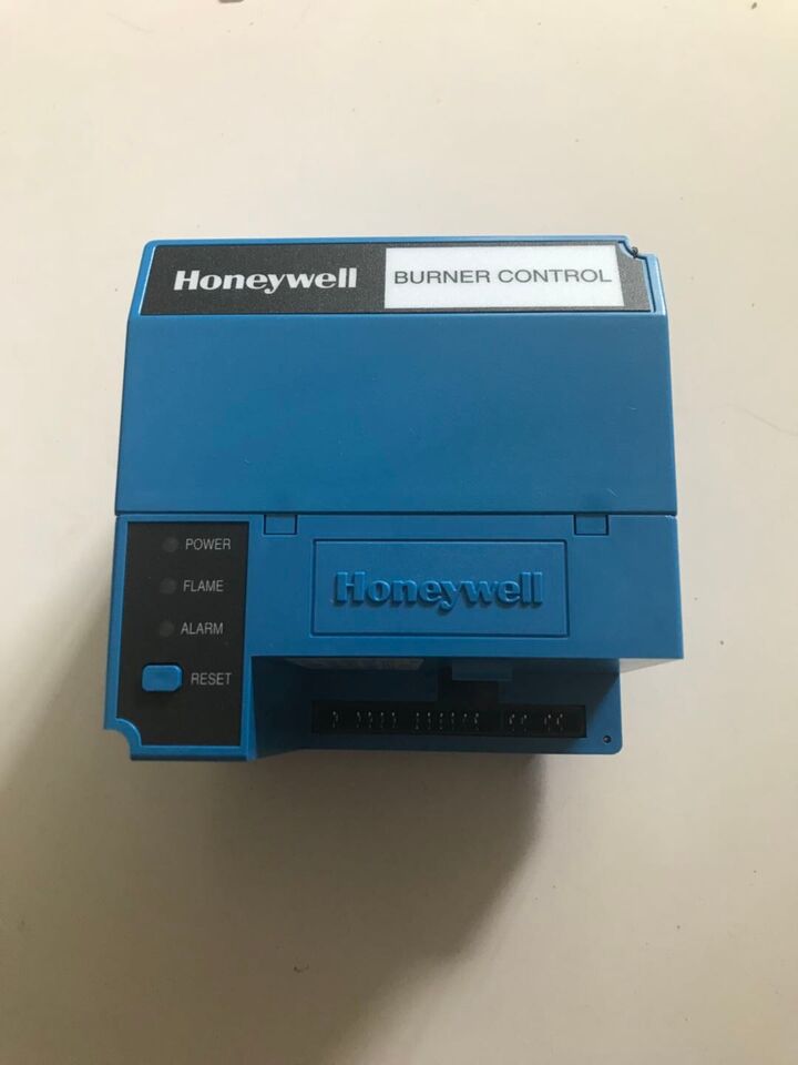 new 1PC  Honeywell RM7895B1013 Burner Control ping