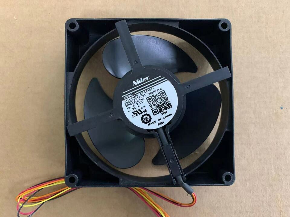 new 1PC refrigerator fan 4P 13.6V 0.23A U11P14MS7A3-57A611 - U SERIES