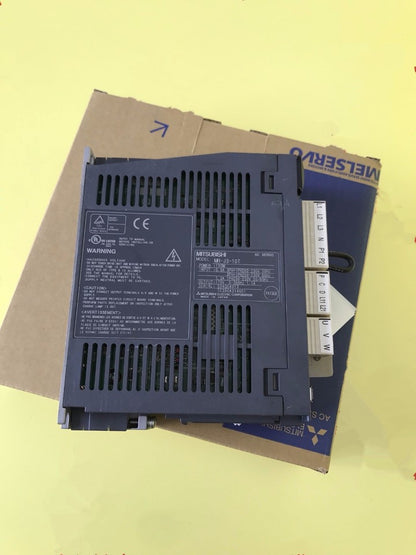 new 1PC Mitsubishi MR-J3-10T Servo Drive MRJ310T ping