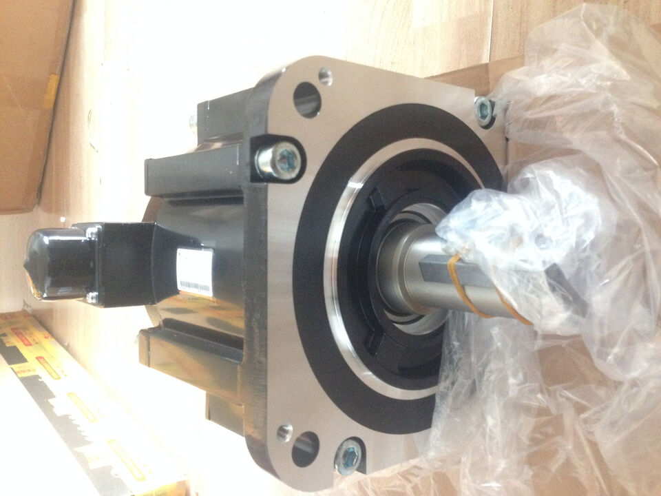new 1PC Yaskawa SGMGV-44ADC6C Servo Motor In Box ping - YASKAWA