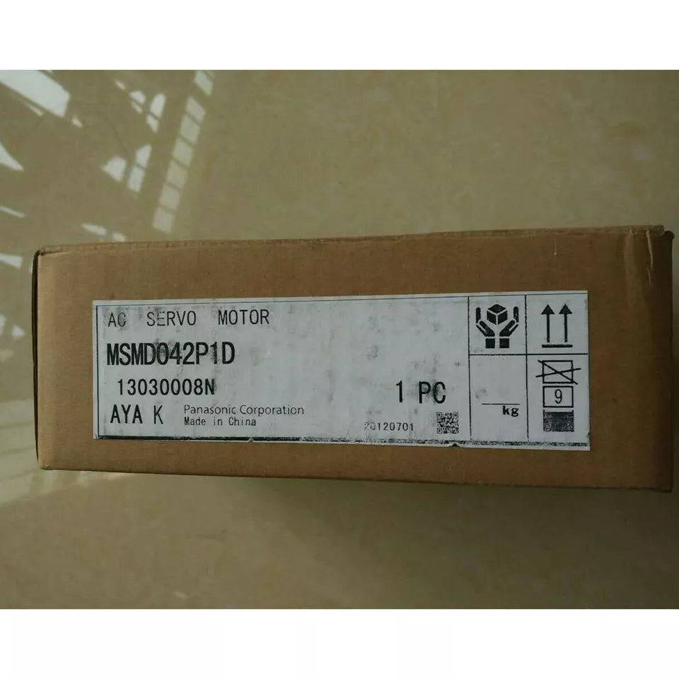 New Panasonic MSMD042P1D Servo Motor 1PC - PANASONIC