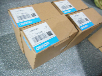 Omron CJ1WOC211 - OMRON