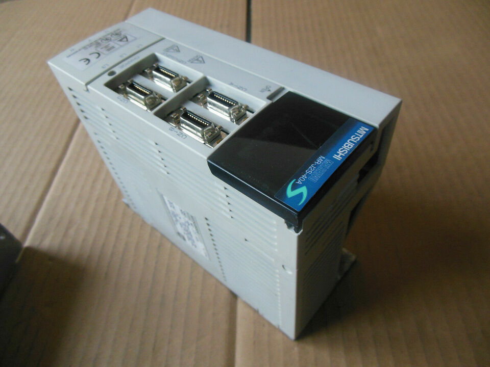 New 1PC Mitsubishi MRJ2S40A Servo Drive In-Box - MITSUBISHI