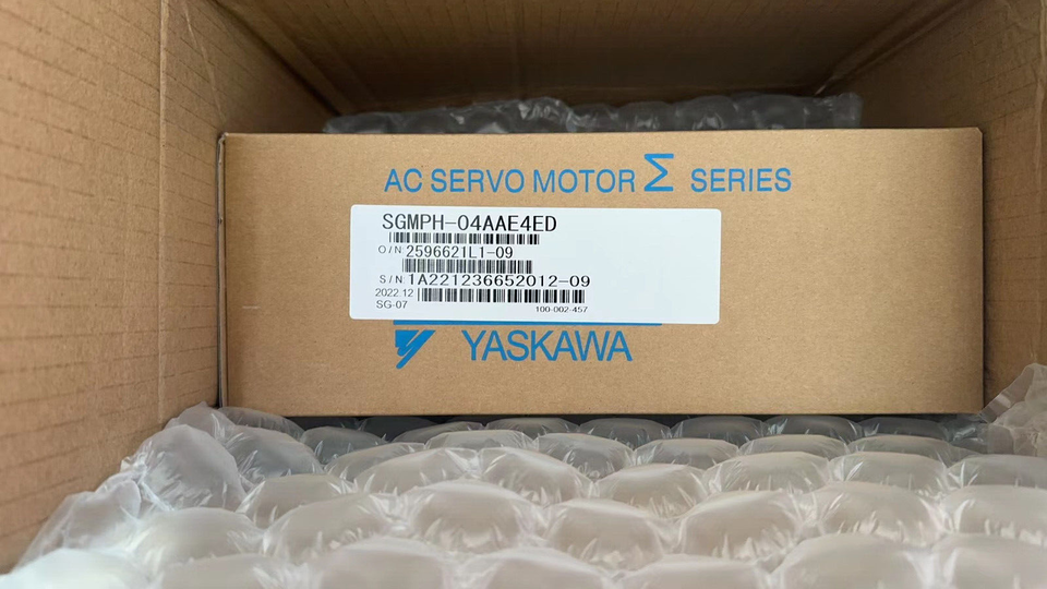 Yaskawa SGMPH-04AAE4ED Servo Motor: High Performance PLC Industry Motor - YASKAWA