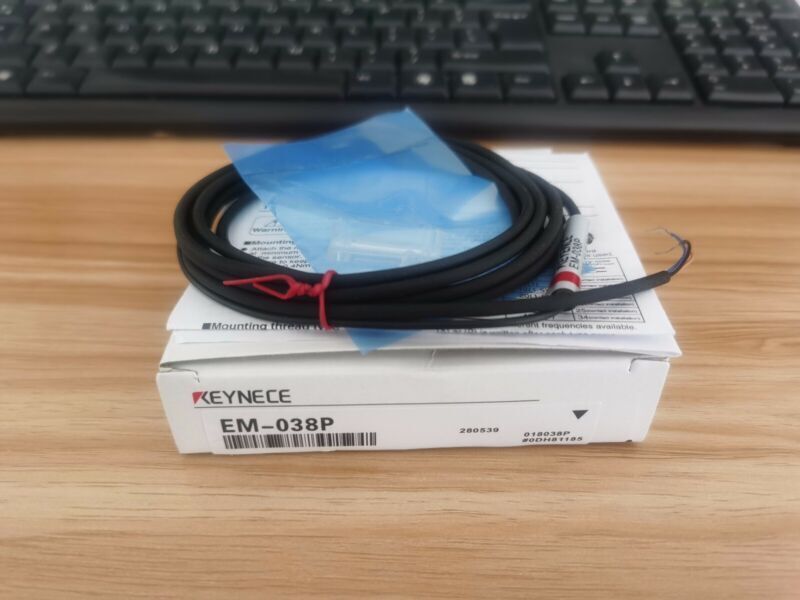 1PC Keyence EM038P Proximity sensor EM038P - KEYENCE