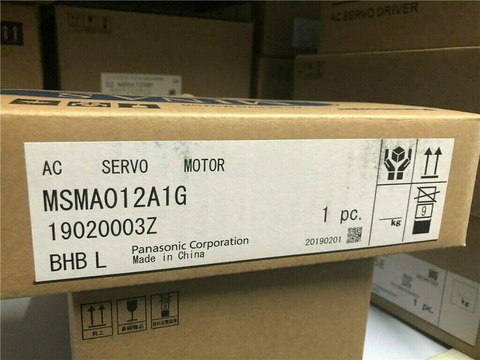 new 1PC Panasonic MSMA012A1G AC Servo Motor In Box ping - PANASONIC