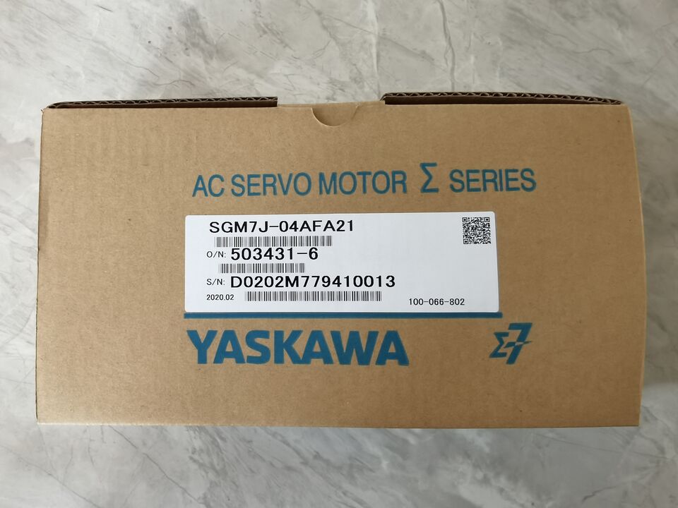 Yaskawa SGM7J04AFA21 Servo Motor 1PC - YASKAWA