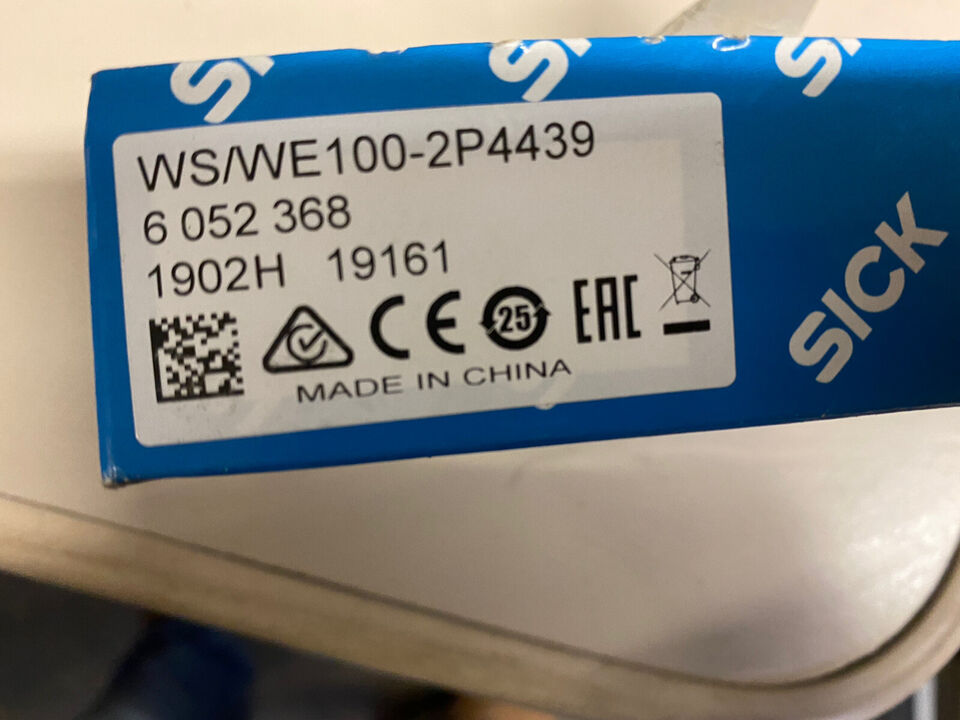 WSWE1002P4439 Photoelectric Sensor - SICK