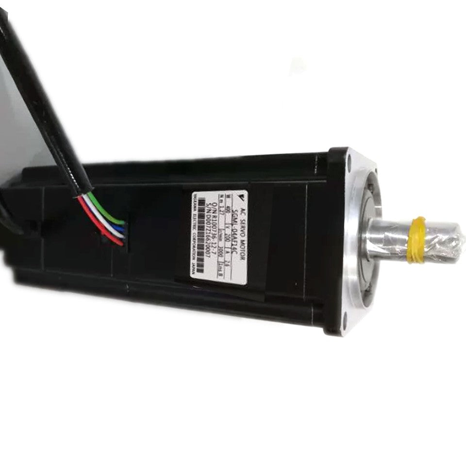 new 1PC Yaskawa SGML-04AF14C Servo Motor SGML04AF14C In Box ping