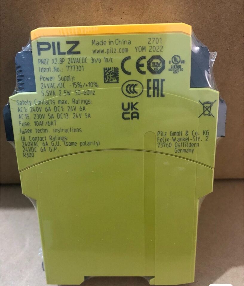 new 1PC  PILZ 777301 PNOZ X2.8P 24VACDC Safety Relay ping