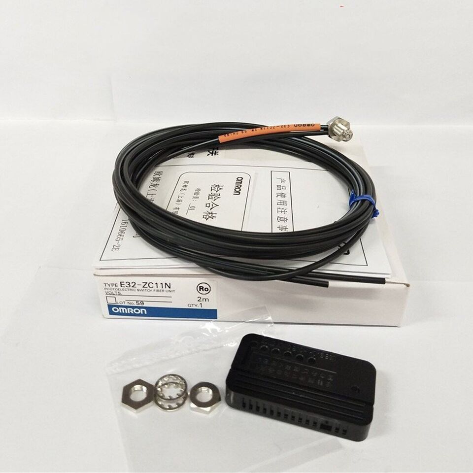 Omron E32-ZC11N Photoelectric Sensor - OMRON