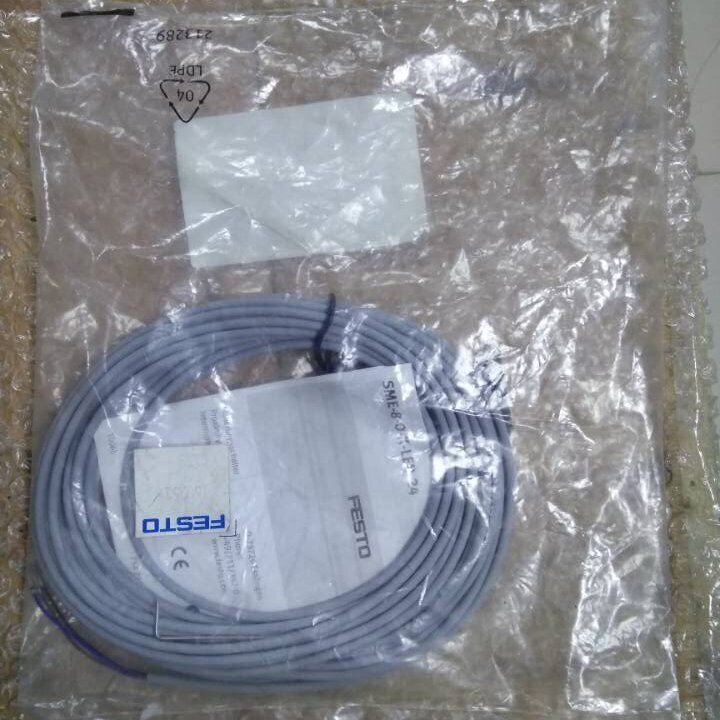 Festo SME-8-O-K-LED-24 160251 Proximity Switch One - FESTO