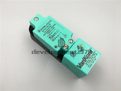 new 1PC NJ15+U4+W PEPPERL+FUCHS SENSOR NJ15-U4-W - PEPPERL+FUCHS