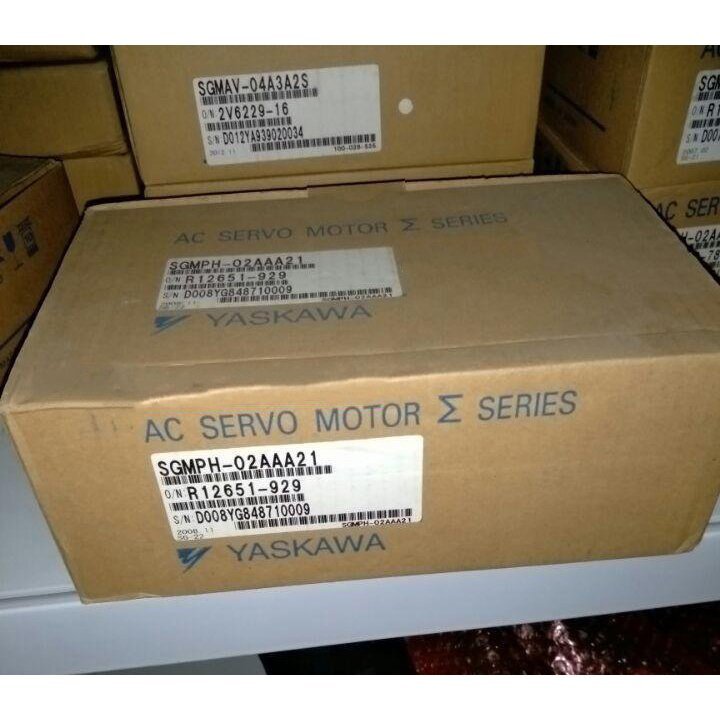new YASKAWA SGMPH-02AAA21 1PC Servo Motor In Box ping