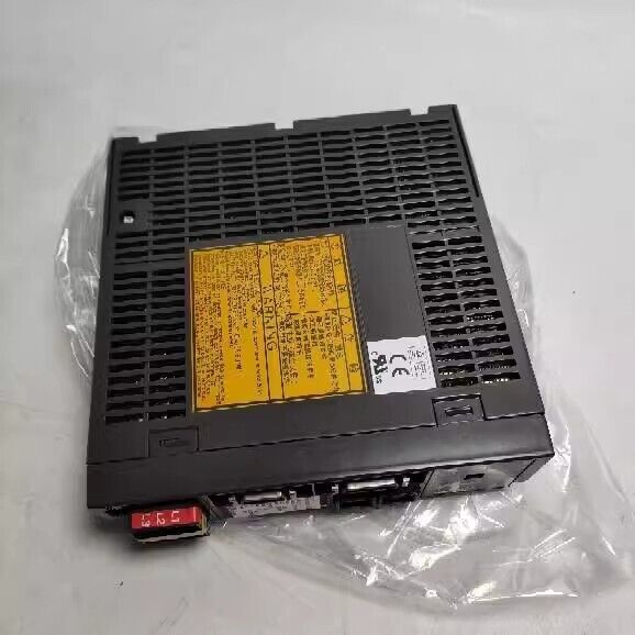 new 1PC Fuji RYC401D3-VVT2-Z2 Servo Drive In Box Fast RYC401D3VVT2Z2 - FUJI