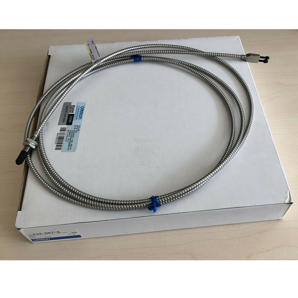 new Omron E32-D61-S Proximity Switch E32D61S One ping - OMRON