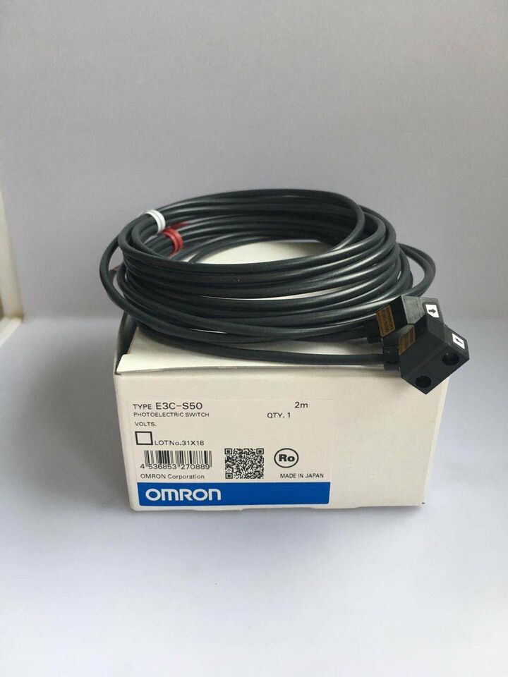 Omron E3C-S50 Photoelectric Sensor - OMRON