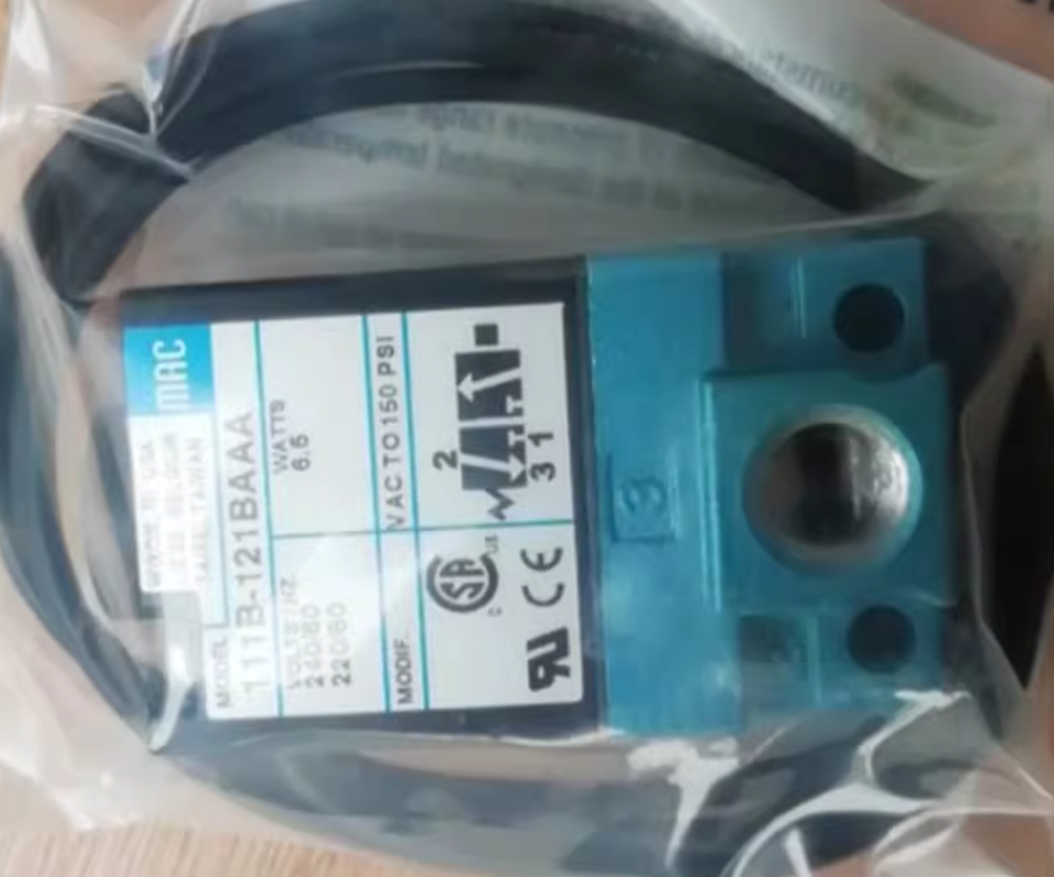 new  MAC 111B-121BAAA Solenoid Valve 240V/60Hz