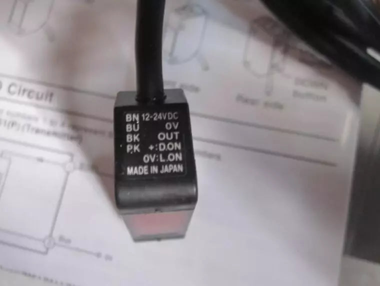 new 1PC Keyence PZ-V31P Photoelectric Sensor PZV31P - KEYENCE