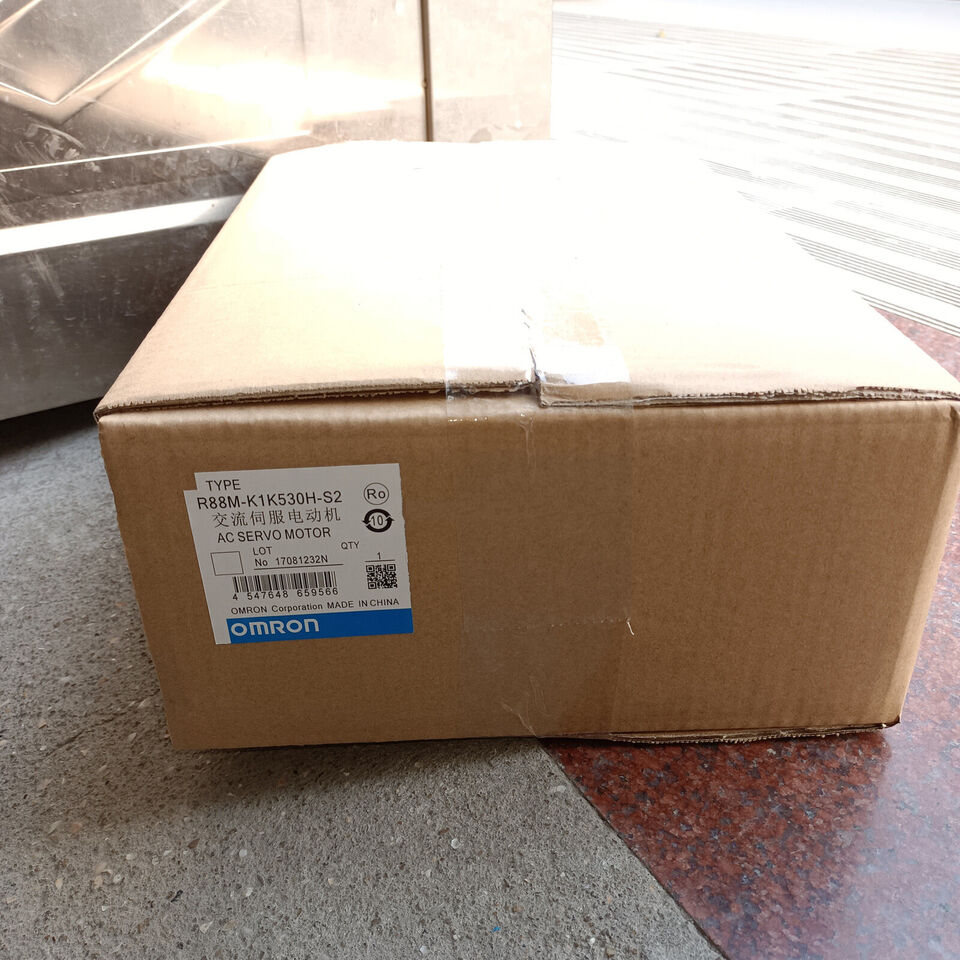 Omron R88MK1K530HS2 Servo Motor In Box - ONE