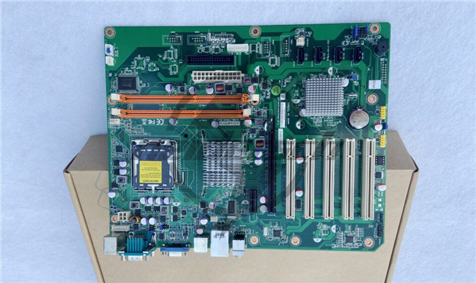 new 1PC  Advantech Motherboard AIMB-769VG-00A2E LGA775