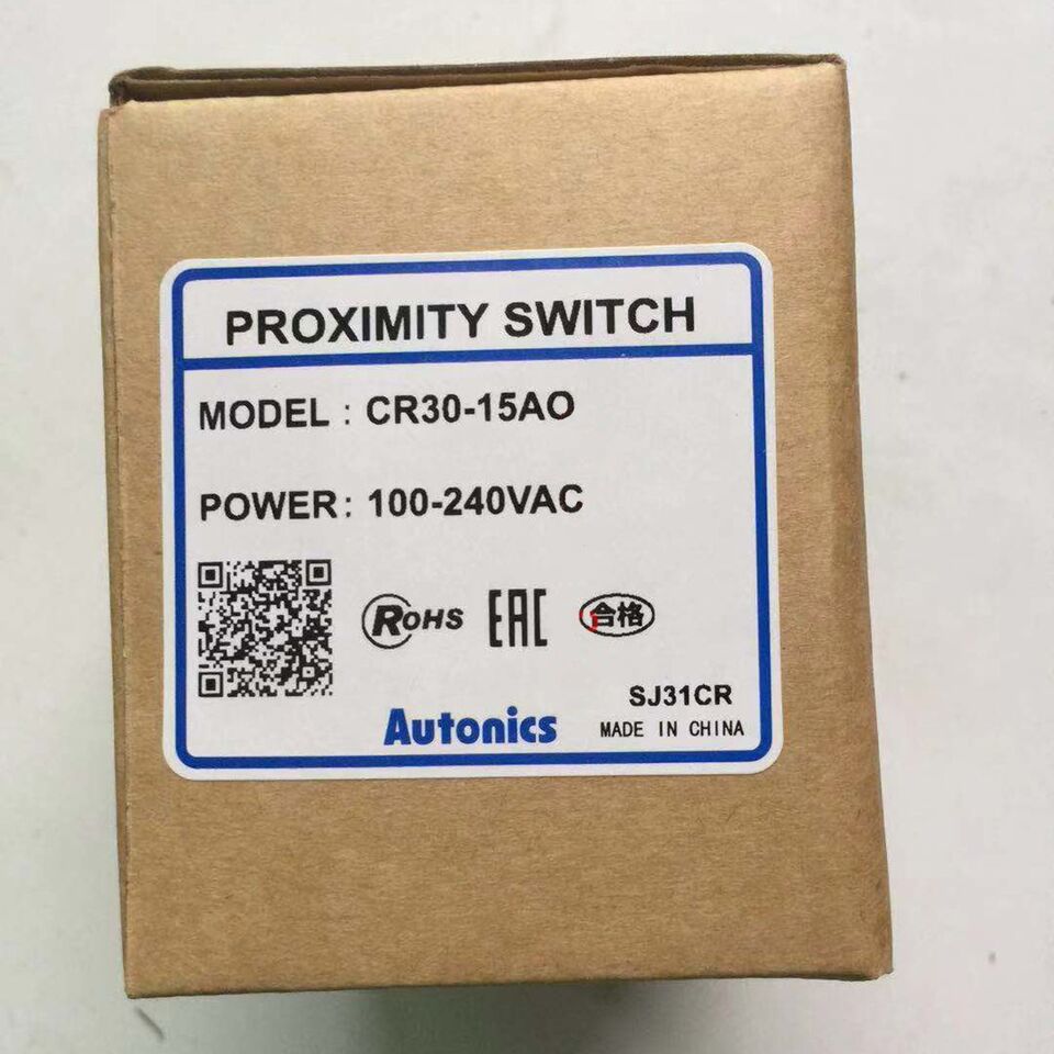 new 1PC  Autonics CR30-15AO Proximity Switch CR3015AO