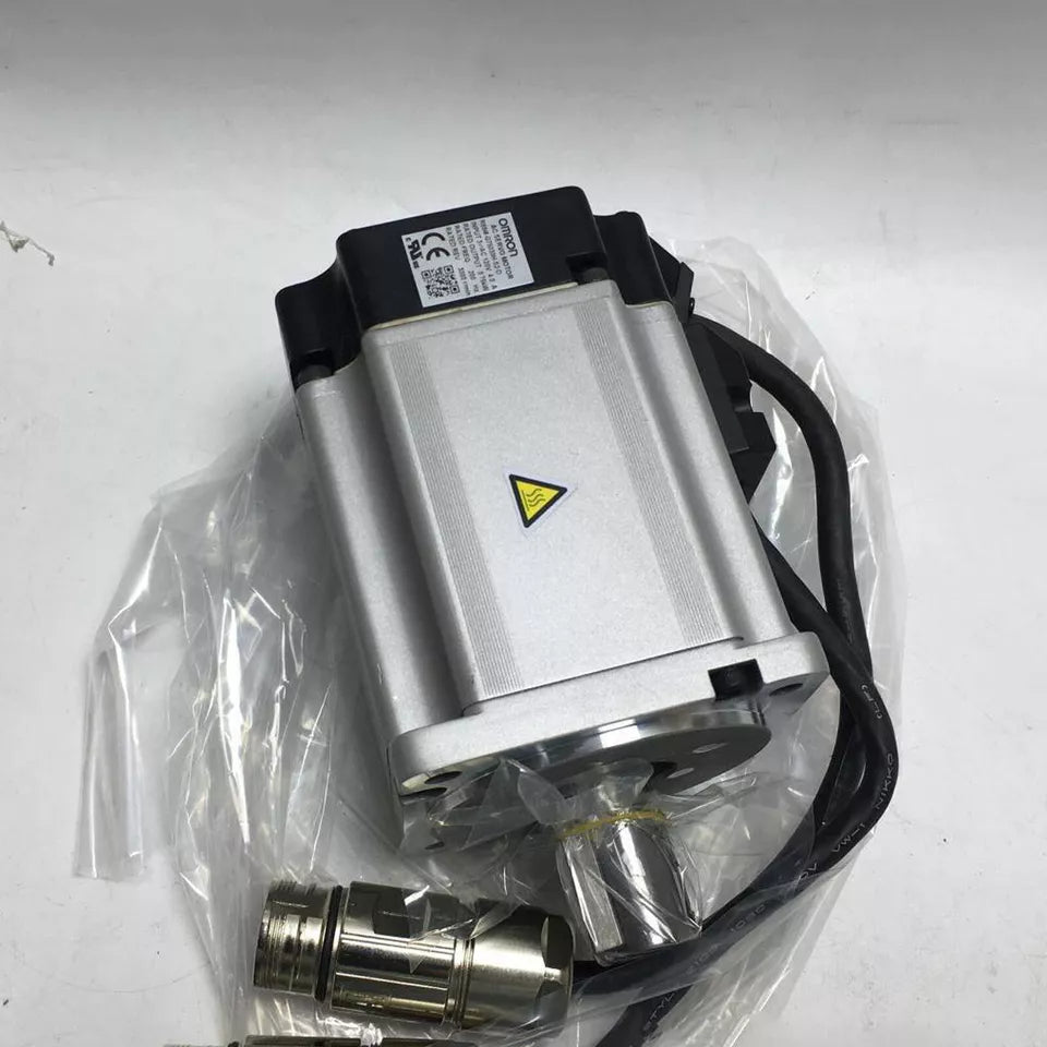 Omron R88M-G75030H-S2-D Servo Motor 1PC - High Precision Motor Control with 24V DC Input - OMRON