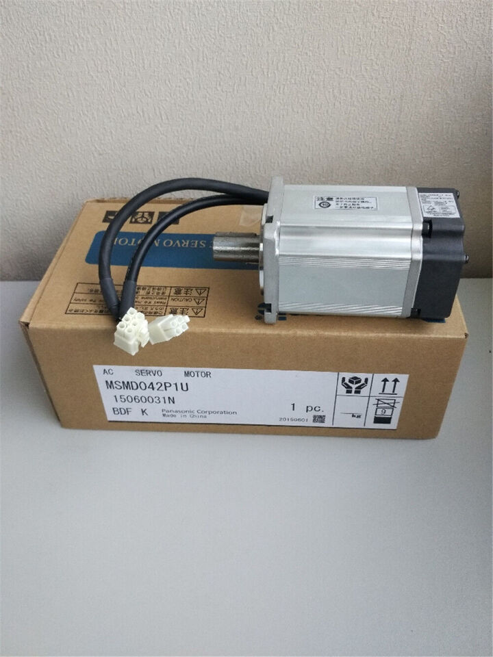 new Panasonic MSMD042P1U AC Servo Motor 1PC ping - PANASONIC