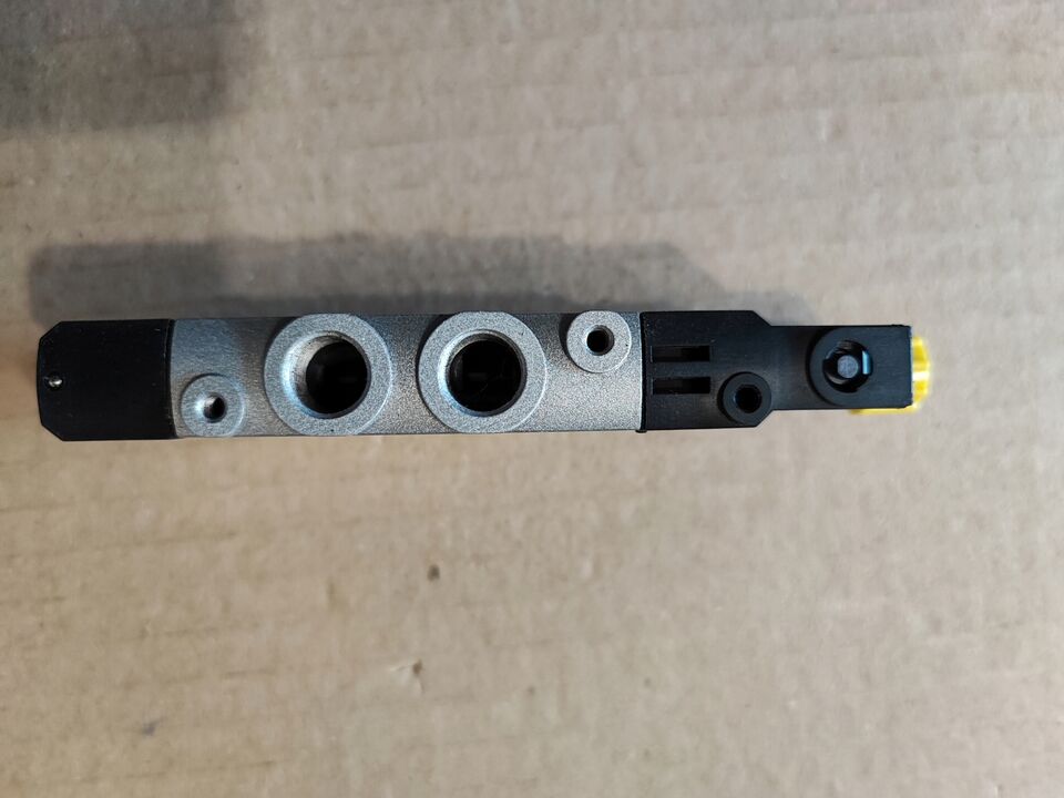 Festo CPE14M1CH5L1/8 Solenoid Valve One - FESTO