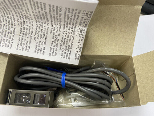 new Omron E3S-CL2 Photoelectric Switch One E3SCL2 - OMRON