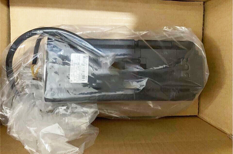 YASKAWA SGM7J01A7C6S Servo Motor - YASKAWA