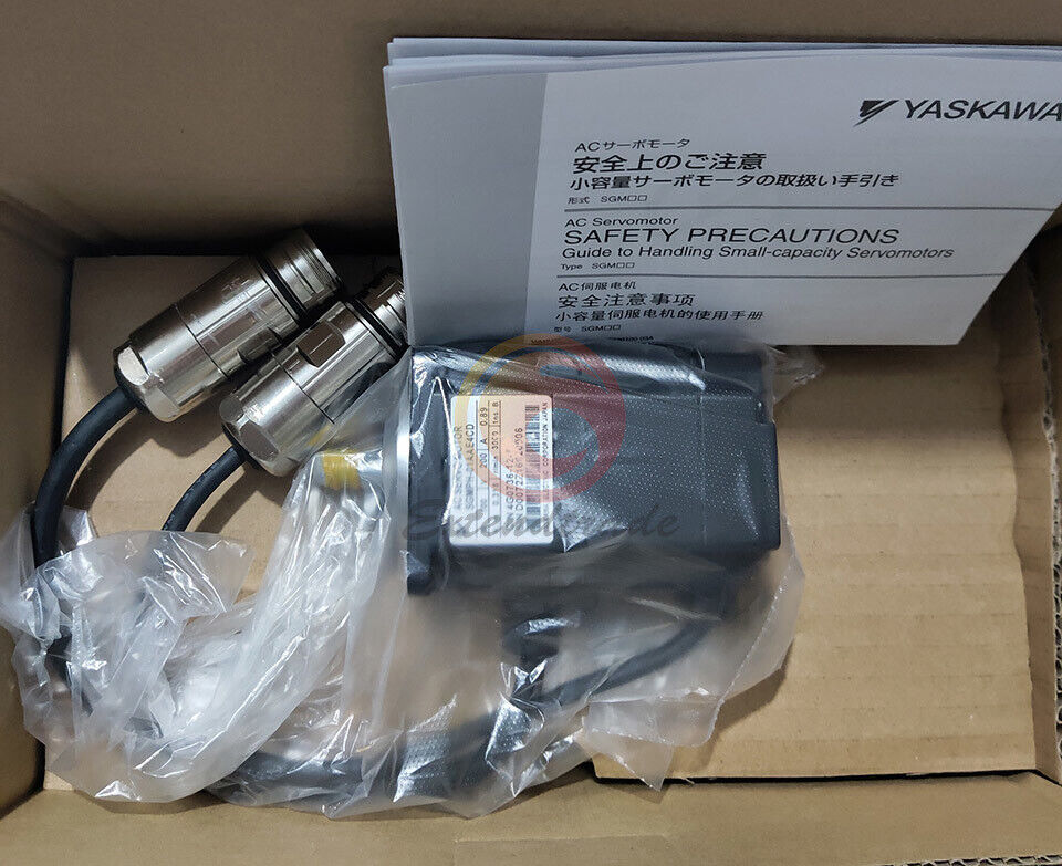 1PCS YASKAWA SERVO MOTOR SGMPH-01AAE4CD - YASKAWA