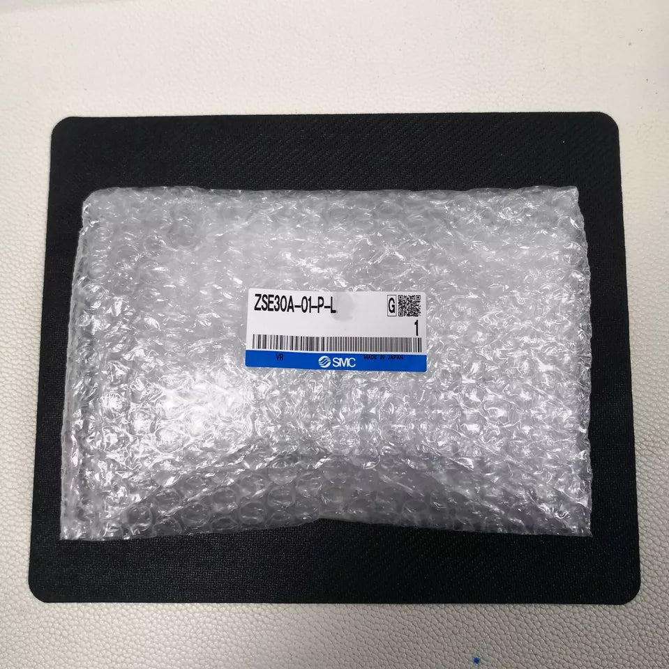 New 1PC SMC ZSE30A01PL Pressure Switch - SMC