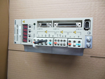new 1PCS  Yaskawa SGDH-04AE-OY AC Servo Drive SGDH04AEOY ping